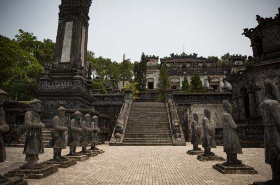 Khai-Dinh-tomb-Hue-Vietnam-3